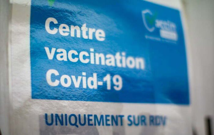 affiche centre de vaccination COVID